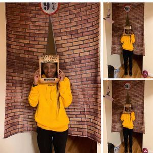 Meet your Posher, Davina